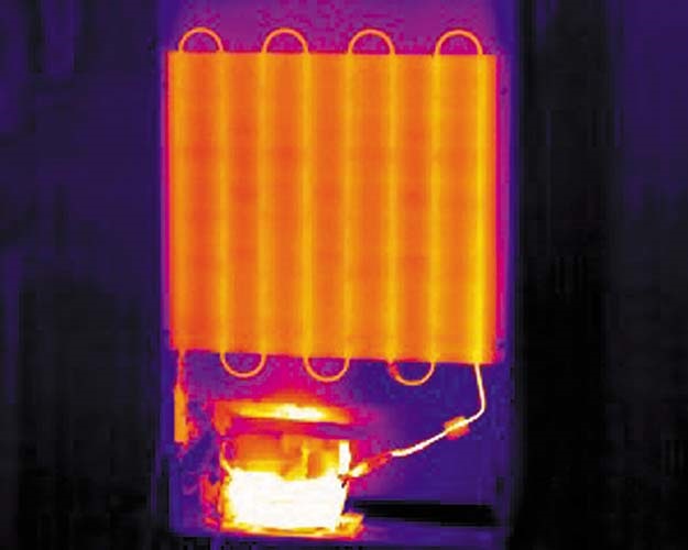 Material testing using a thermography system